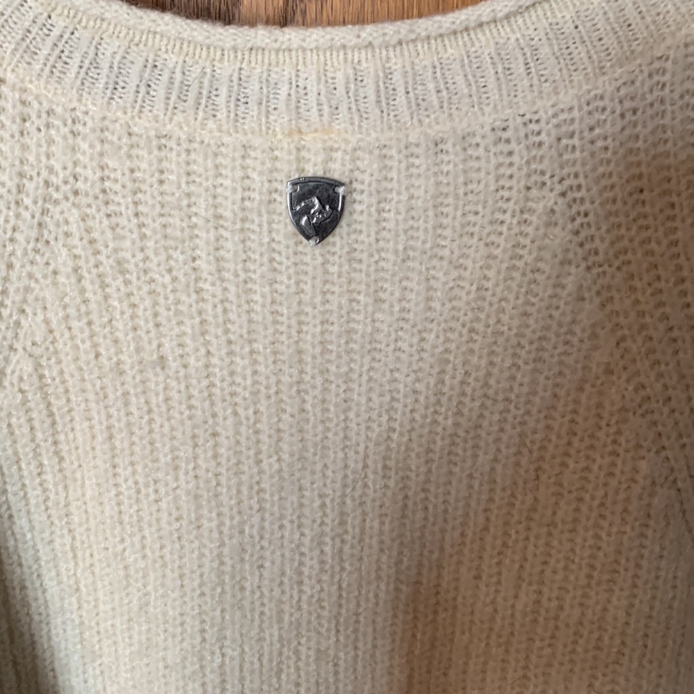Women’s Kuhl sweater